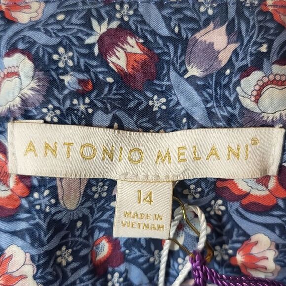 Antonio Melani Blue & Red Flowered Shorts - Picture 4 of 10